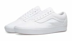 Alternative view of Vans UA ComfyCush Old Skool Classic White